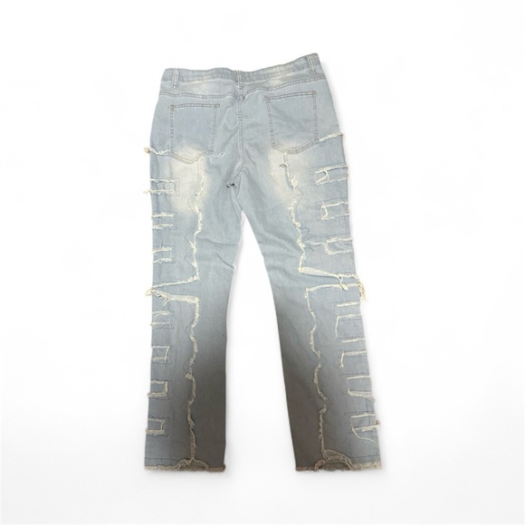 NWOT SHEIN Distressed jeans - Picture 2 of 3